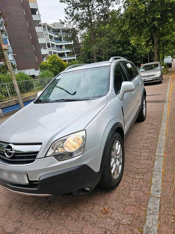 Silber Gebraucht 2010 Opel Antara SUV | 4.900 € - Bild 1/4