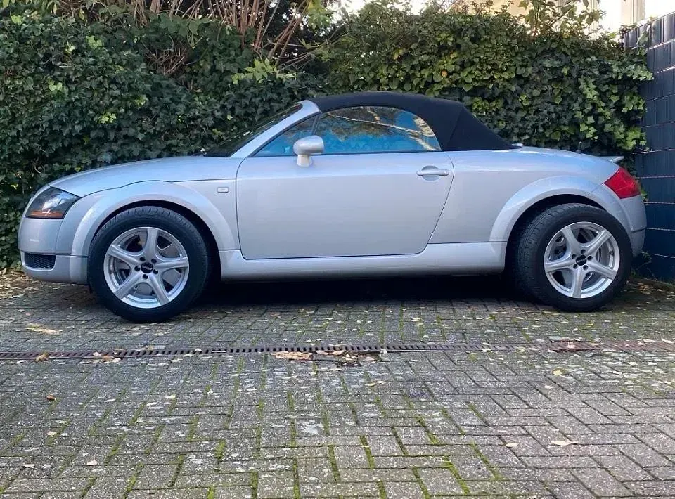 Gebraucht Audi TT Roadster 150 PS (110 kW) 2000 Silber Cabrio