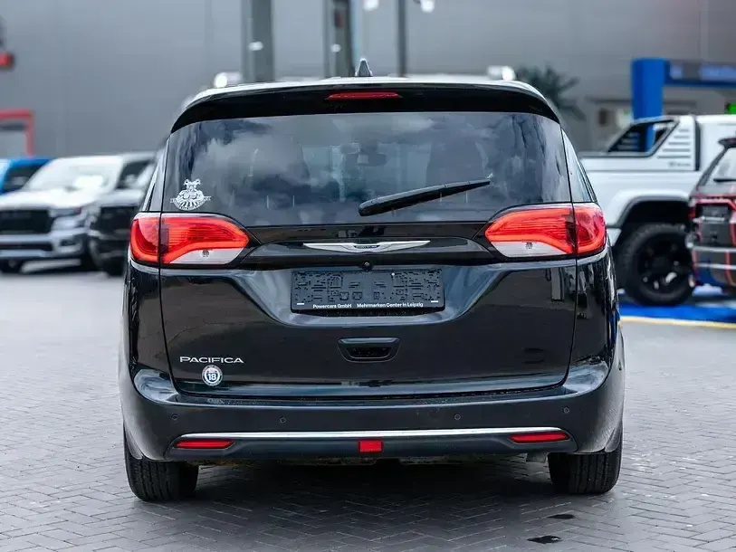 Gebraucht Chrysler Pacifica Touring 291 PS (214 kW) 2018 Schwarz Kombi
