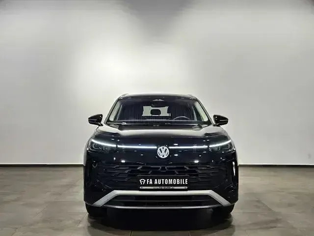 Gebraucht VW Tayron 204 PS (150 kW) 2025 Grenadilla black (metallic) SUV