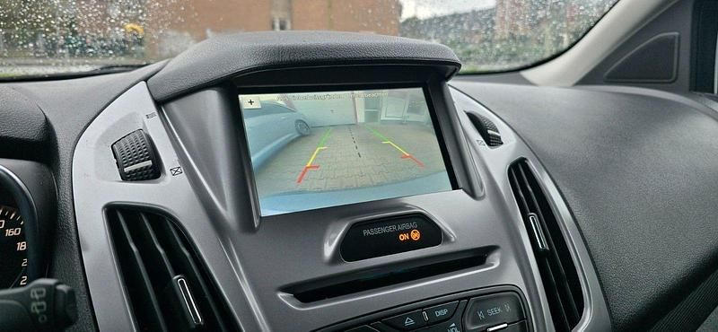 Używany Ford Transit Connect Trend 101 KM (74 kW) 2018 Biały Minivan