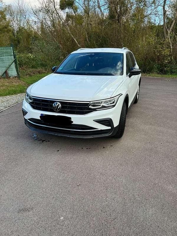 Weiß Gebraucht 2023 VW Tiguan Move SUV | 28.250 € (Fairer Preis) - Bild 1/4