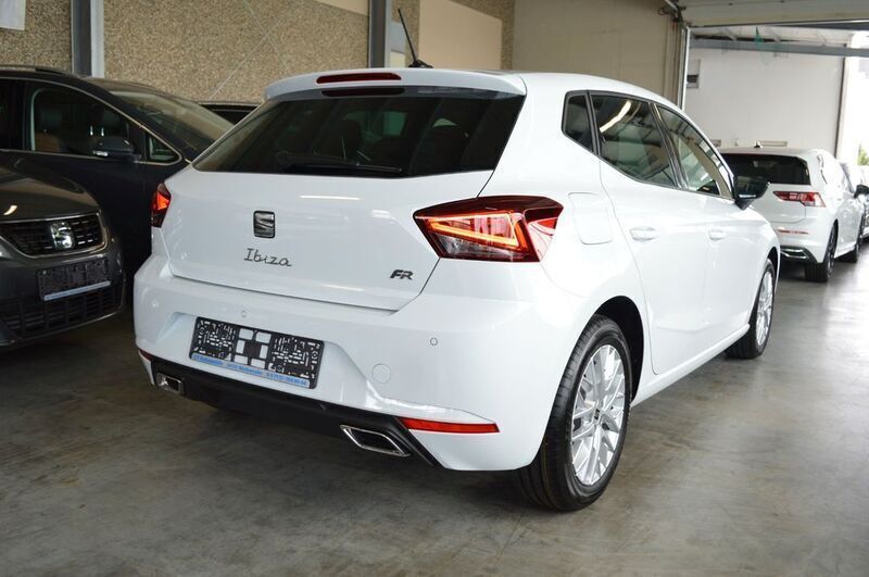 Gebraucht Seat Ibiza FR 116 PS (85 kW) 2024 Weiß Limousine