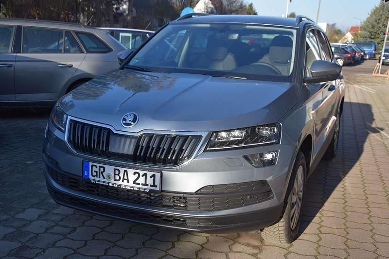 Grau Gebraucht 2019 Skoda Karoq Style SUV | 24.990 € (Etwas zu teuer) - Bild 1/4