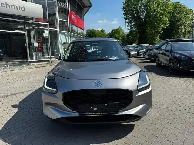 Neu Suzuki Swift Club 83 PS (61 kW) 2026 Silber Kleinwagen