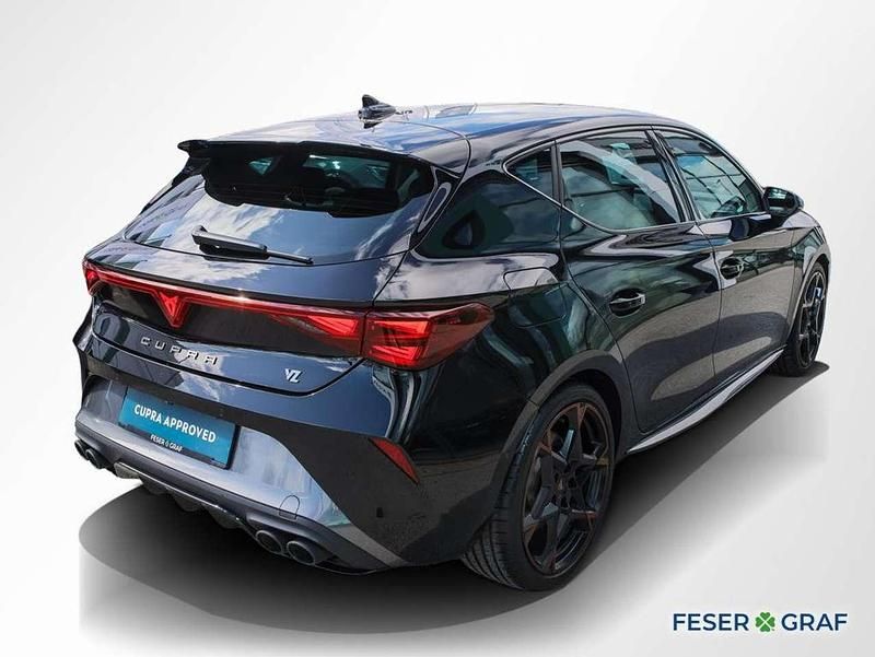 Gebraucht Cupra Leon VZ 300 PS (220 kW) 2025 Midnight schwarz Kombi