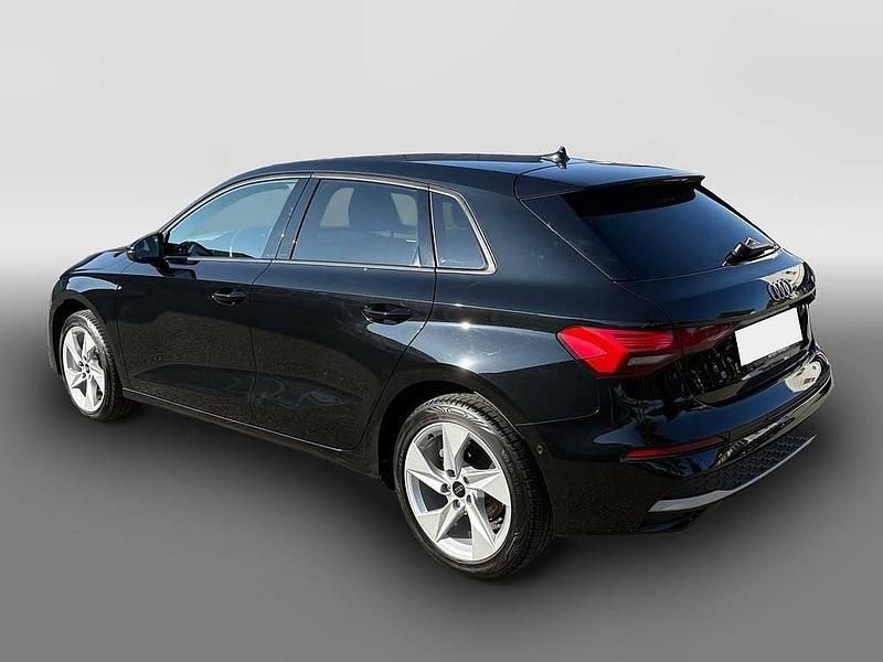 Gebraucht Audi A3 Advanced 116 PS (85 kW) 2025 Schwarz Kombi