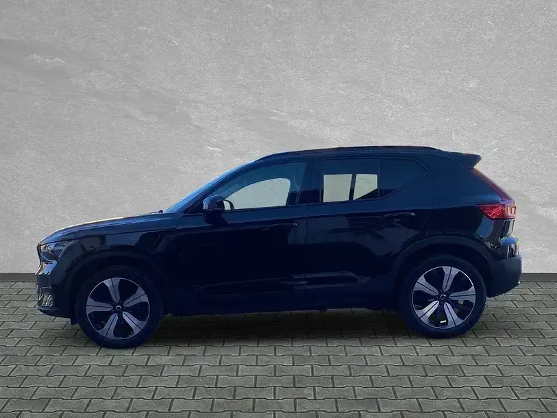 Gebraucht Volvo XC40 Plus 192 PS (141 kW) 2022 Onyx black metallic SUV