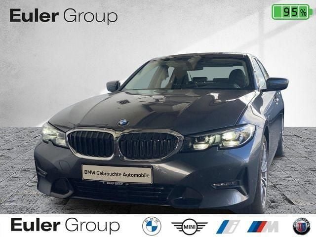 Grau Gebraucht 2020 BMW 330e Sport Line Limousine | 27.588 € (Guter Preis) - Bild 1/4