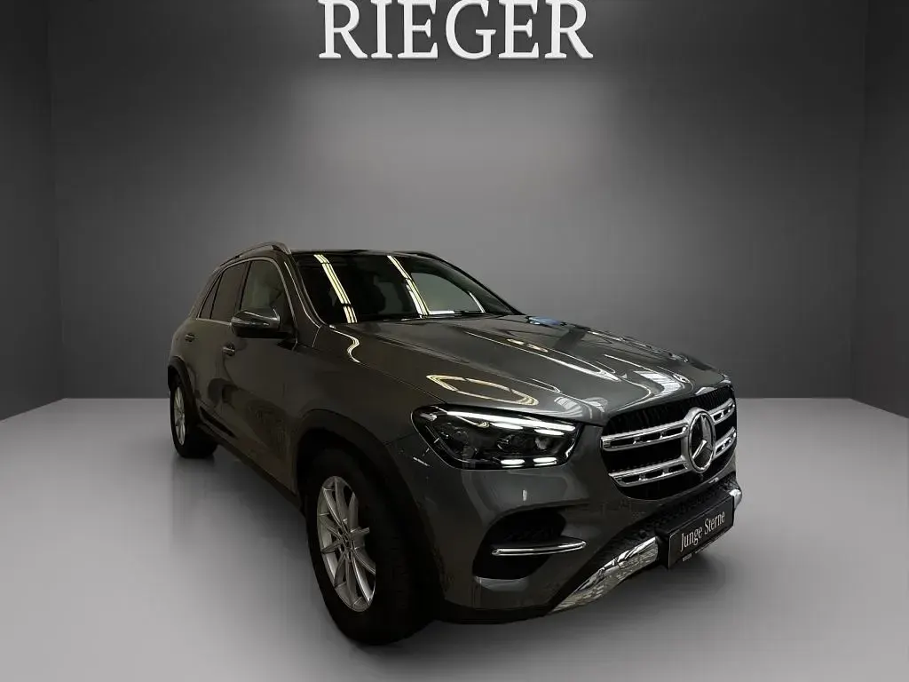Gebraucht Mercedes GLE450 AMG 367 PS (269 kW) 2025 Grau SUV