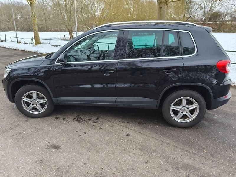 Gebraucht VW Tiguan Sport 170 PS (125 kW) 2011 Schwarz SUV