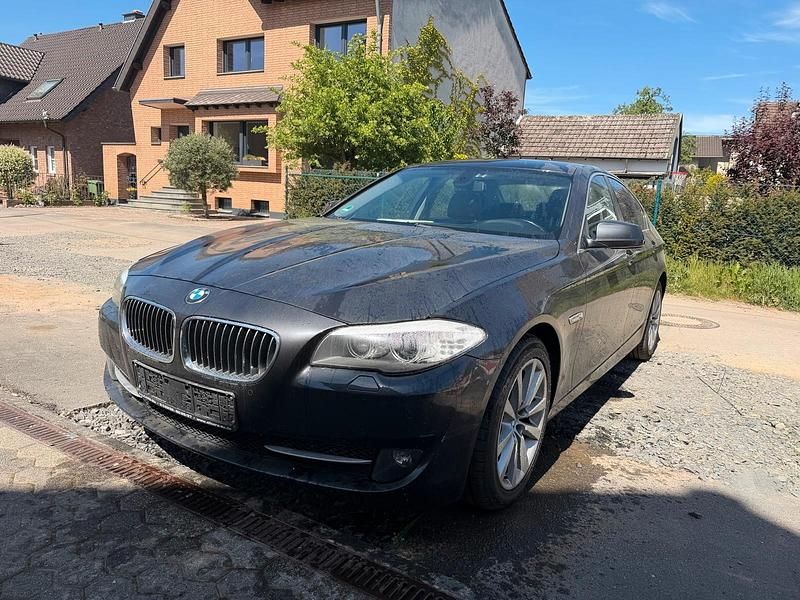 Second-hand BMW 523 204 CP (150 kW) 2011 Gri Berlinǎ