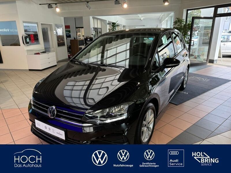 Schwarz Gebraucht 2018 VW Golf Sportsvan Comfortline Van / Kleinbus | 17.900 € (Etwas zu teuer) - Bild 1/4