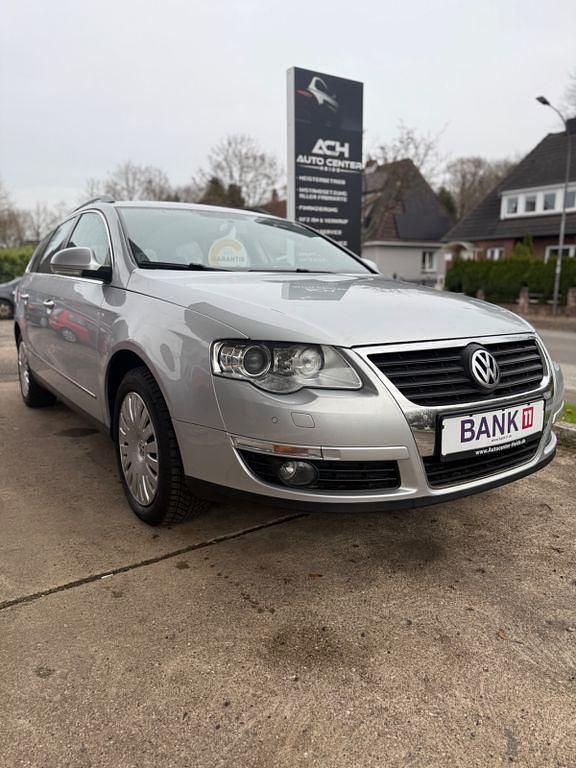 Silber Gebraucht 2010 VW Passat Kombi | 5.999 € (Teuer) - Bild 1/4