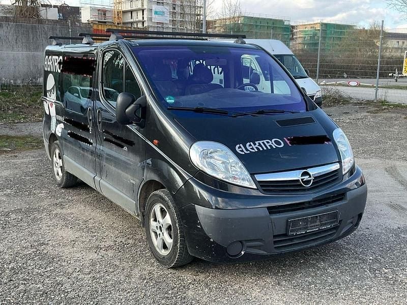 Gebraucht Opel Vivaro 114 PS (83 kW) 2013 Schwarz Van / Kleinbus
