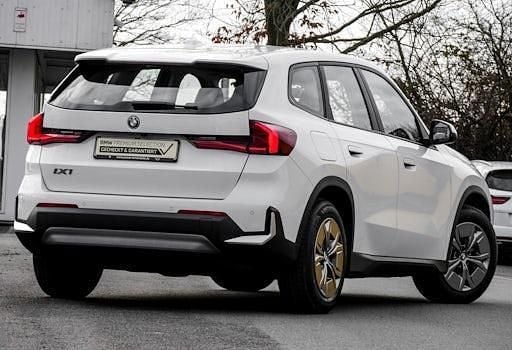 Gebraucht BMW iX1 Performance 230 kW (313 PS) 2023 Weiß SUV