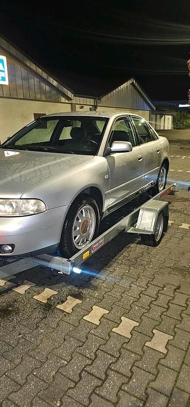 Gebraucht Audi A4 101 PS (74 kW) 1999 Silber Limousine