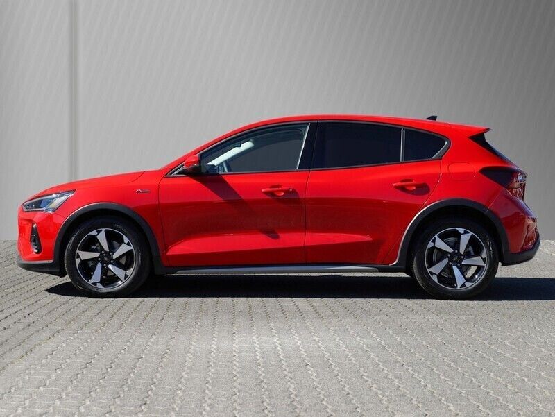 Gebraucht Ford Focus Active X 116 PS (85 kW) 2024 Racerot Limousine