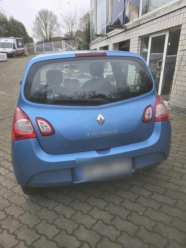 Second-hand Renault Twingo 75 CP (55 kW) 2012 Albastru Hatchback