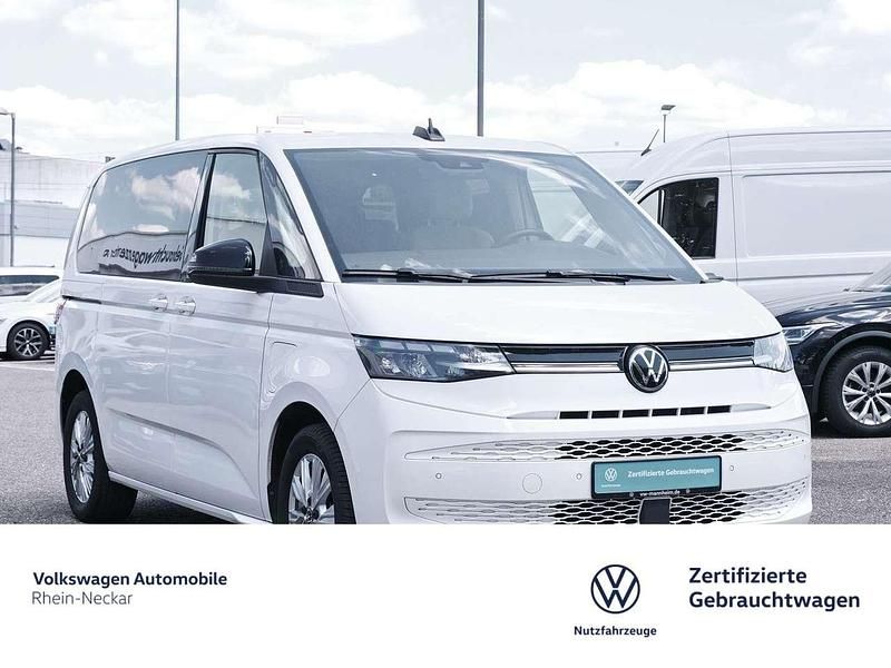 Gebraucht VW T7 Life 150 PS (110 kW) 2022 Candyweiß Van