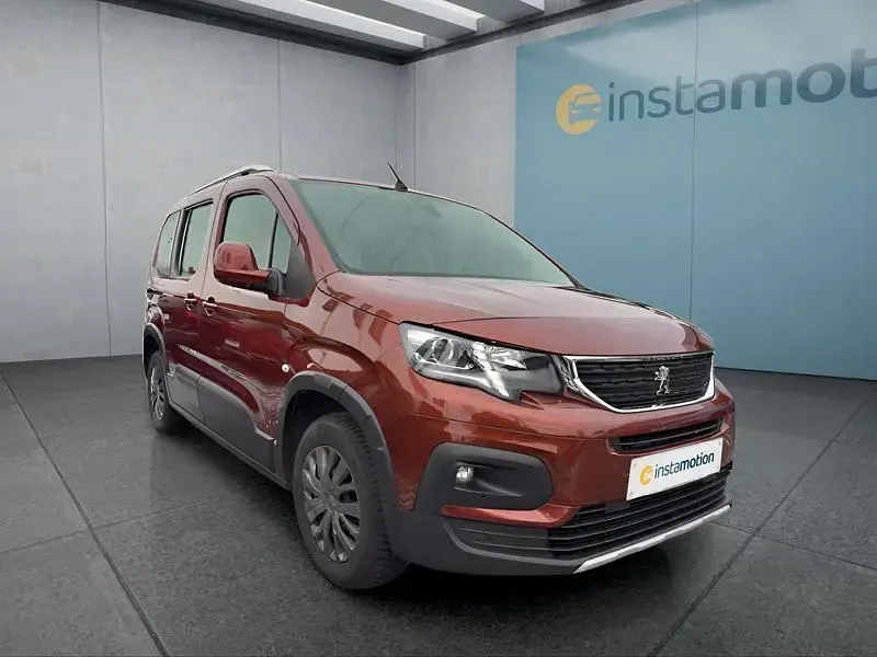 Gebraucht Peugeot Rifter 131 PS (96 kW) 2020 Braun Van / Kleinbus