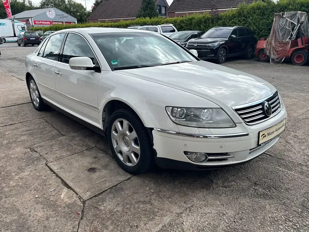 Gebraucht VW Phaeton 239 PS (175 kW) 2009 Weiß Limousine