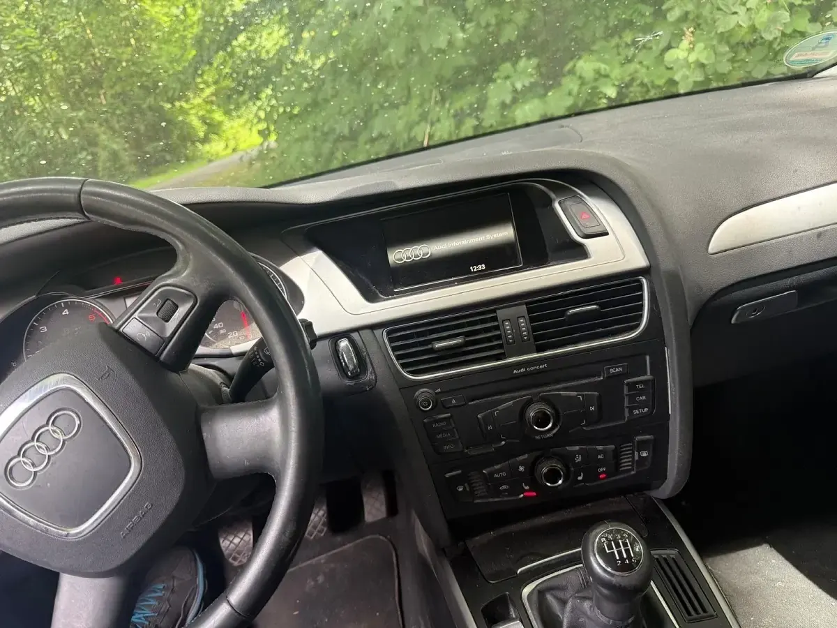 Gebraucht Audi A4 Ambiente 170 PS (125 kW) 2009 Grau Kombi
