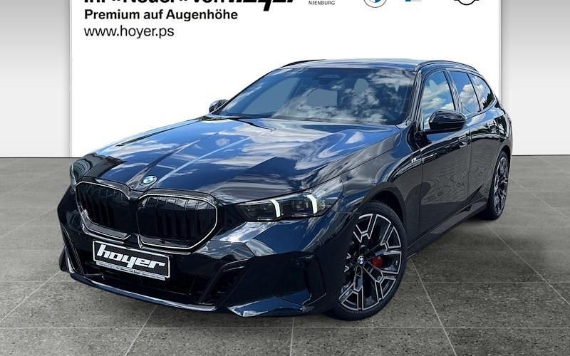 Schwarz Neu 2025 BMW 540 Comfort Edition Kombi | 79.990 € (Etwas zu teuer) - Bild 1/4