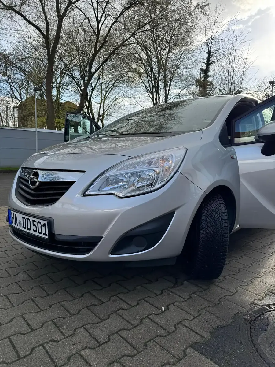Używany Opel Meriva 105 KM (77 kW) 2010 Szary Minivan