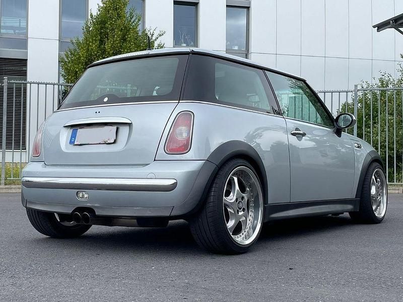 Gebraucht Mini Cooper S 90 PS (66 kW) 2004 Silber Kleinwagen