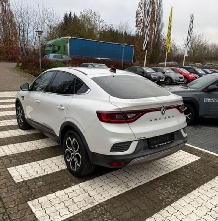 Gebraucht Renault Arkana Intens 140 PS (102 kW) 2021 Weiß SUV
