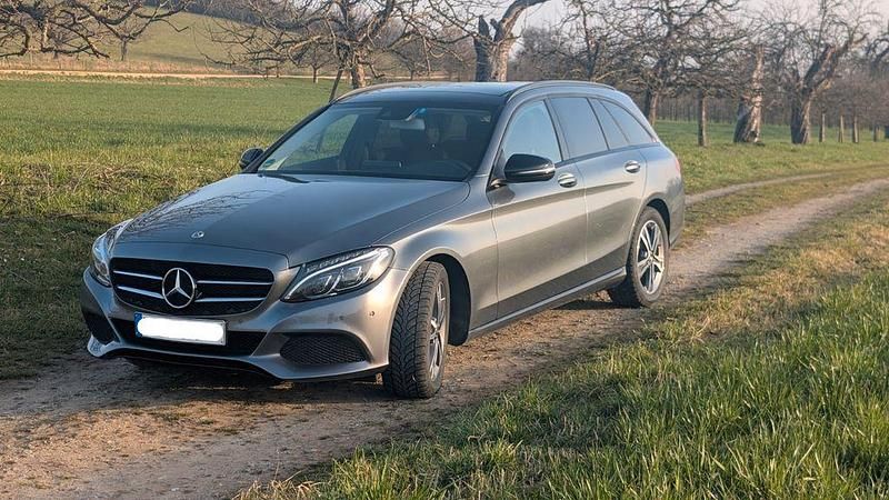 Gebraucht Mercedes C220 170 PS (125 kW) 2018 Grau Limousine