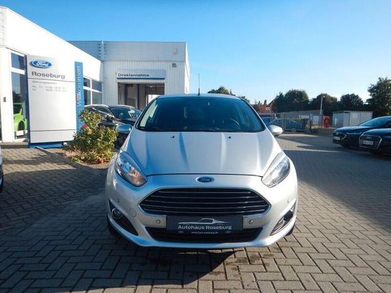 Gebraucht Ford Fiesta Trend 82 PS (60 kW) 2013 Silber Kleinwagen