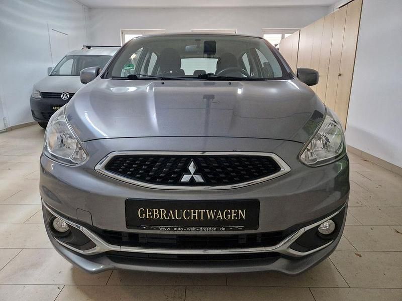 Grau Gebraucht 2017 Mitsubishi Space Star Kleinwagen | 5.600 € (Fairer Preis) - Bild 1/4