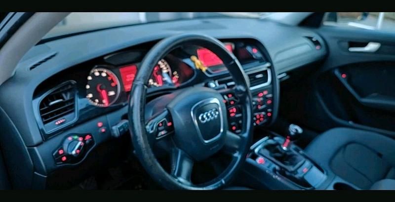 Gebraucht Audi A4 120 PS (88 kW) 2009 Schwarz Limousine