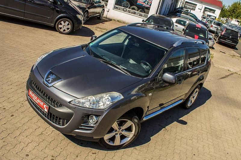 Grau Gebraucht 2012 Peugeot 4007 Platinum SUV | 4.999 € (Guter Preis) - Bild 1/4