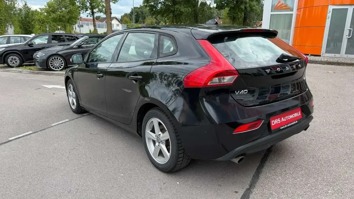 Gebraucht Volvo V40 You! 120 PS (88 kW) 2014 Schwarz Kombi