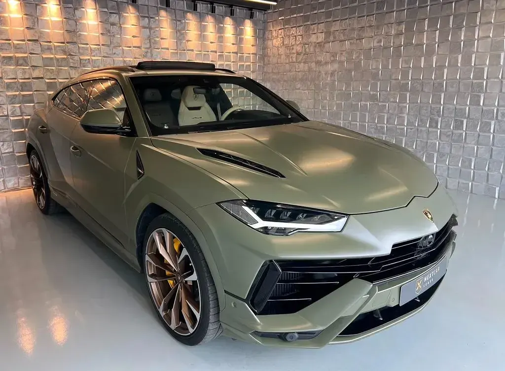 Gebraucht Lamborghini Urus 666 PS (489 kW) 2024 Grün SUV