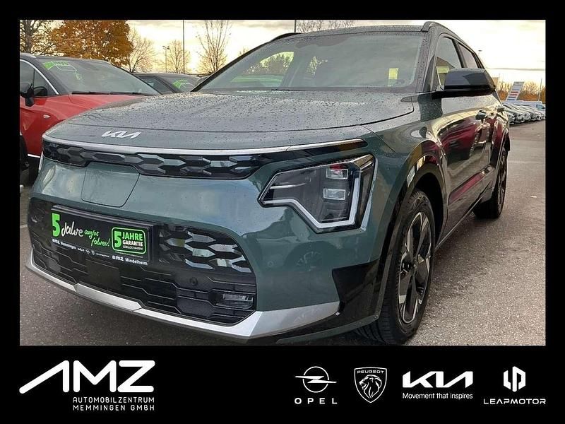Aurora schwarz Gebraucht 2023 Kia e-Niro Spirit SUV | 27.480 € (Fairer Preis) - Bild 1/4
