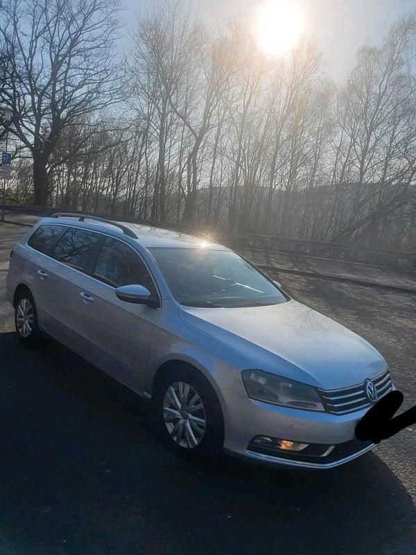 Usata VW Passat 140 CV (102 kW) 2011 Argento Station wagon