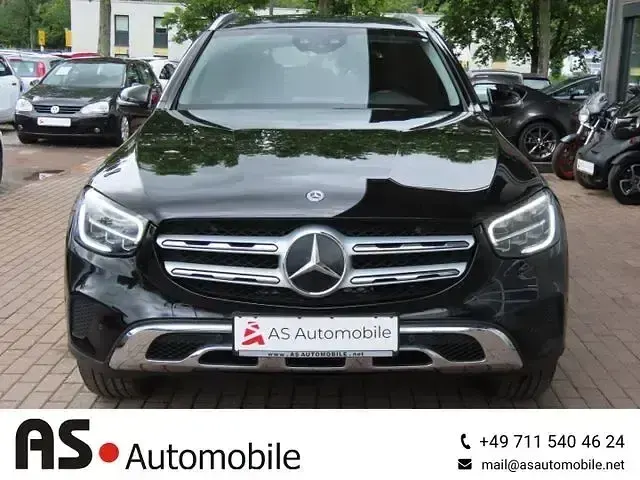 Gebraucht Mercedes GLC220 194 PS (142 kW) 2019 Schwarz/baltic black SUV