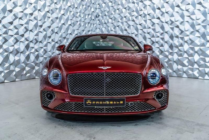 Używany Bentley Continental GT 635 KM (467 kW) 2018 Czerwony