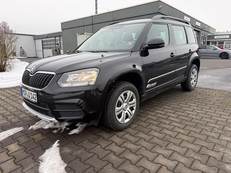 Gebraucht Skoda Yeti Ambition 105 PS (77 kW) 2015 Schwarz SUV