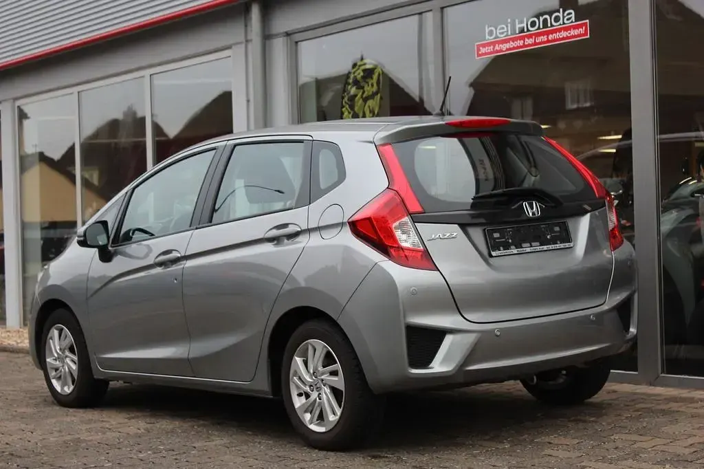 Gebraucht Honda Jazz Comfort 102 PS (75 kW) 2016 Silber Kleinwagen