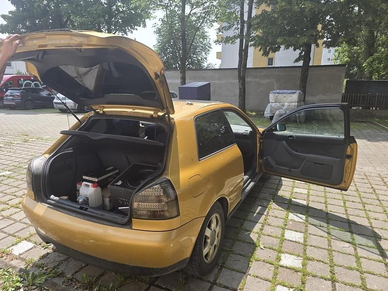 Gebraucht Audi A3 125 PS (91 kW) 1997 Gold Kleinwagen