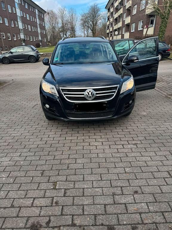Gebraucht VW Tiguan Team 150 PS (110 kW) 2011 Schwarz SUV