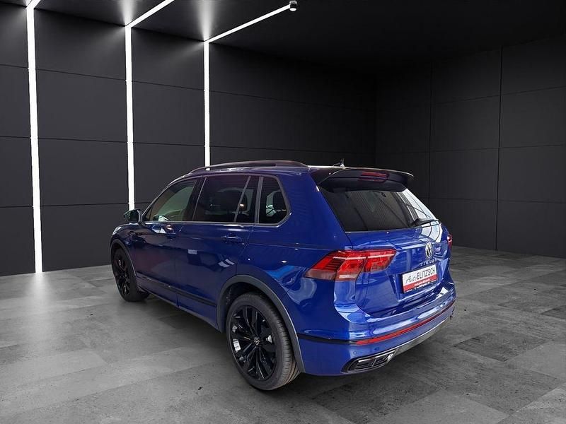 Gebraucht VW Tiguan R-line 200 PS (147 kW) 2025 Lapiz blue metallic SUV