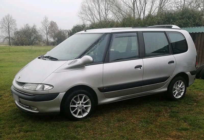 Gebraucht Renault Espace 140 PS (102 kW) 2000 Silber Van / Kleinbus