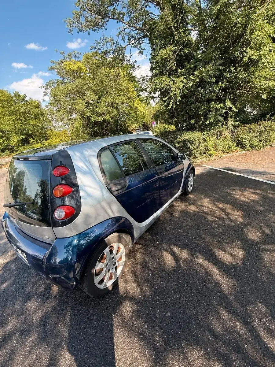 Gebraucht Smart ForFour 60 PS (44 kW) 2004 Blau Kleinwagen