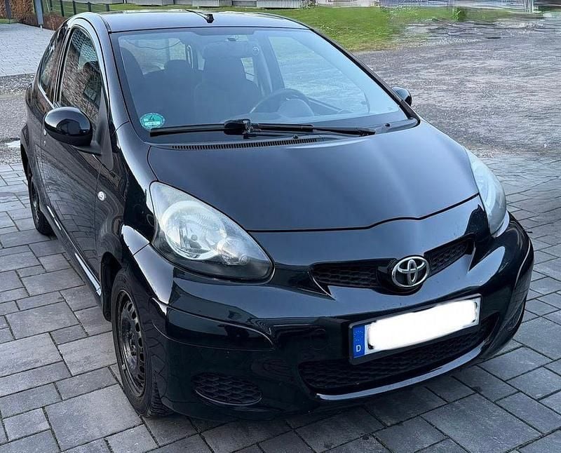 Schwarz Gebraucht 2010 Toyota Aygo Cool Kleinwagen | 1.850 € (Guter Preis) - Bild 1/4